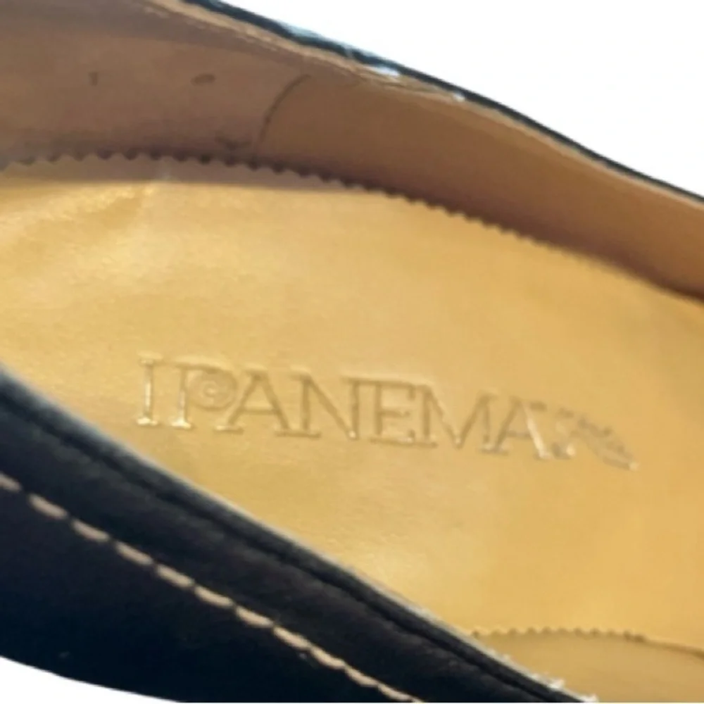 Ipanema Beam Black Leather Mary Jane Pumps Narrow Square Toe Size 6